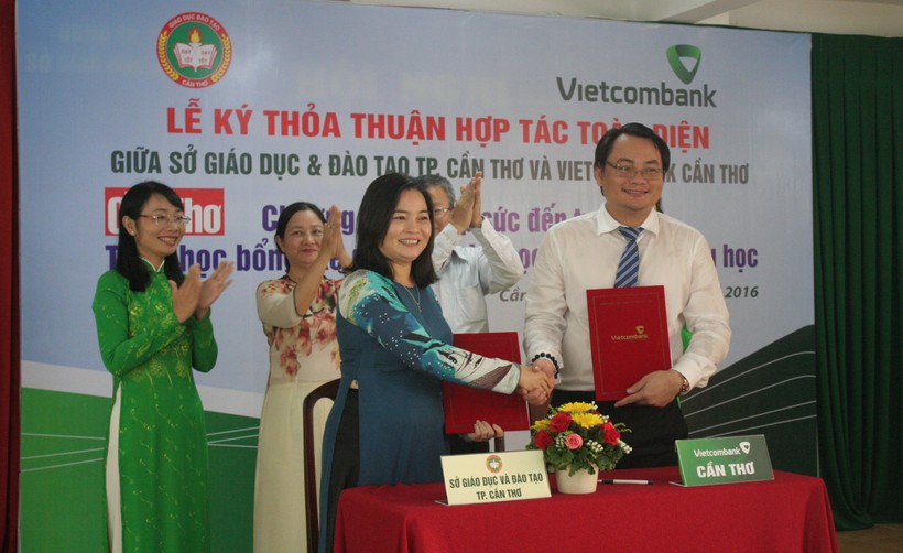 Ký thỏa thuận hợp tác toàn diện giữa Sở GD&ĐT TP Cần Thơ và Vietcombank Cần Thơ