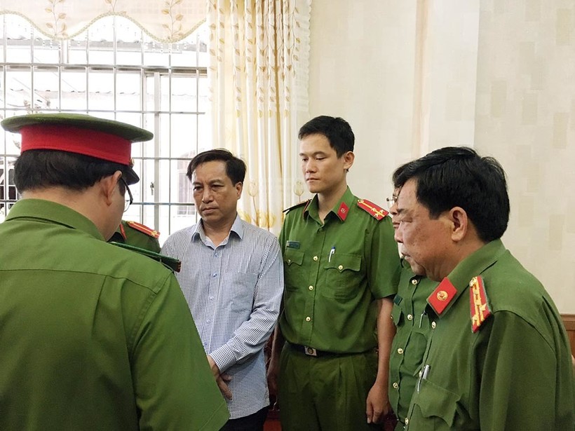 Ông Diệp Văn Thạnh - Nguyên Chủ tịch UBND TP Trà Vinh bị bắt. Ảnh: CATV