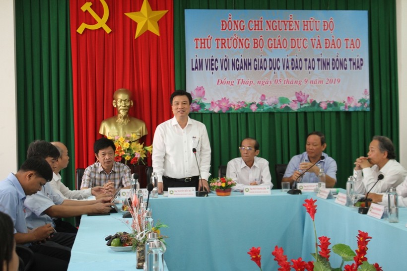 Thứ trưởng Nguyễn Hữu Độ phát biểu tại buổi làm việc