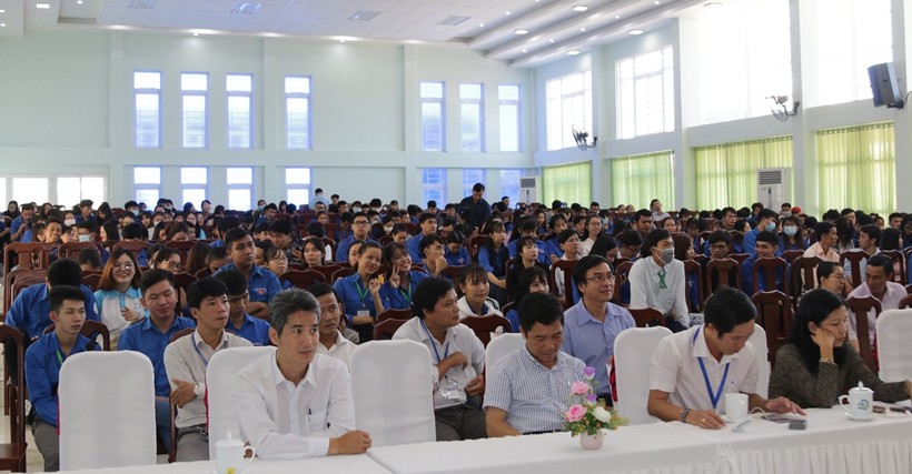 Hơn 200 cán bộ, giảng viên, SV tham dự khai mạc Tuần lễ đổi mới sáng tạo và khởi nghiệp ĐH Kiên Giang.
