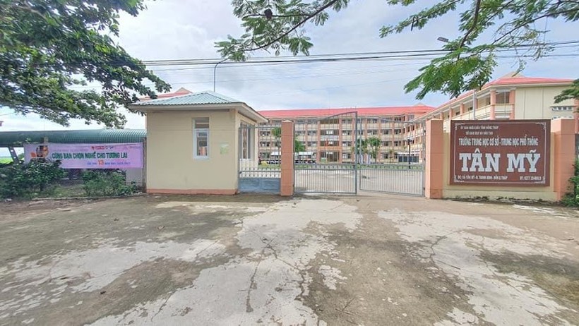 Trường THCS - THPT Tân Mỹ, huyện Thanh Bình, nơi có HS lớp 6 chưa đọc, viết thông thạo.