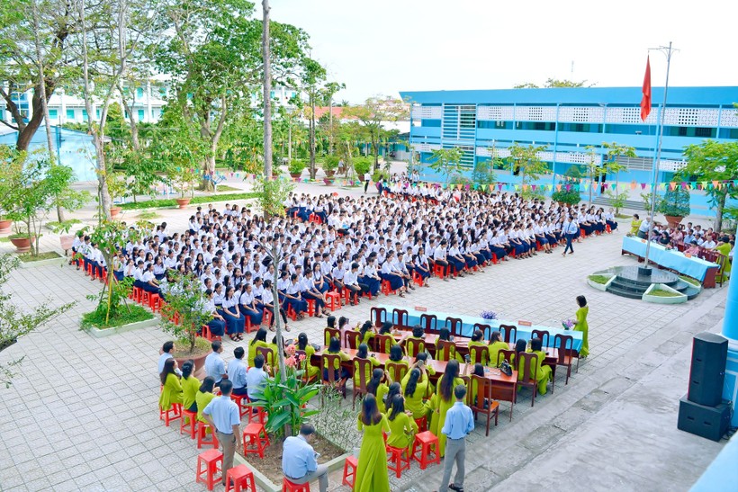 Quang cảnh Trường THPT DTNT Huỳnh Cương (Sóc Trăng).