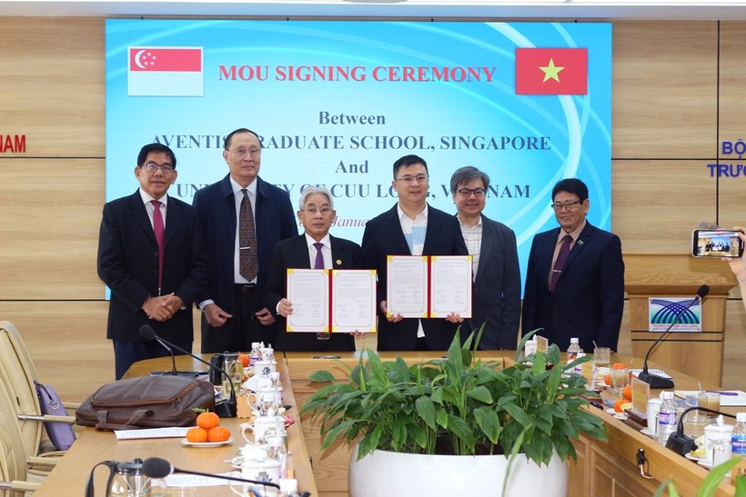 Trường Aventis Graduate School (Singapore) và Trường ĐH Cửu Long ký kết Bản ghi nhớ hợp tác.