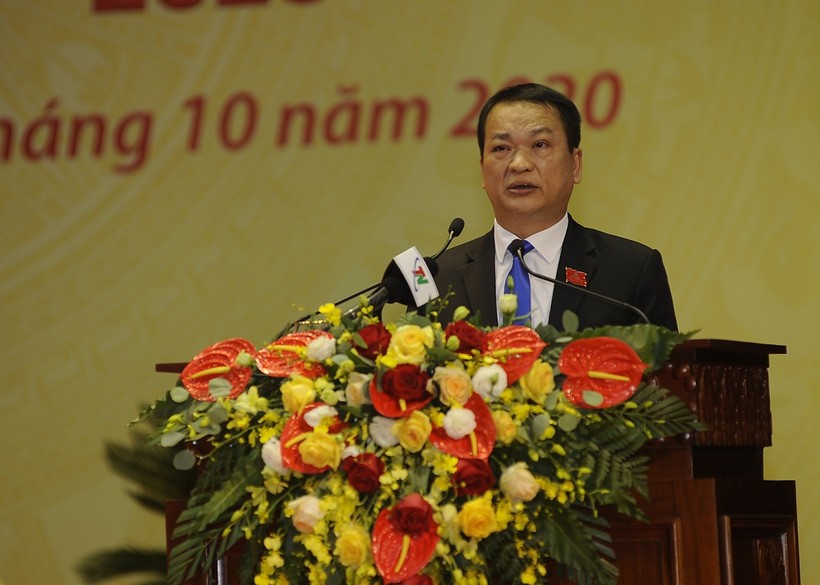 GS.TS Phạm Hồng Quang, Giám đốc Đại học Thái Nguyên trình bày tham luận tại Đại hội đại biểu Đảng bộ tỉnh Thái Nguyên lần thứ XX, nhiệm kỳ 2020 - 2025
