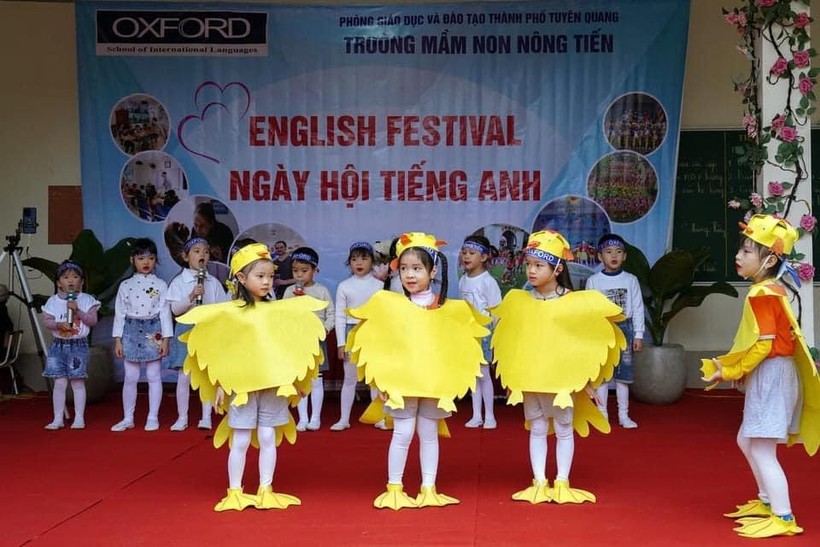 Hoạt động ngoại khóa “Ngày hội tiếng Anh” của trẻ 3 - 6 tuổi, Trường mầm non Nông Tiến, TP Tuyên Quang.