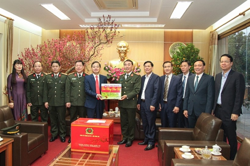 Thứ trưởng Bộ Công an Trần Quốc Tỏ thăm, làm việc tại Thái Nguyên