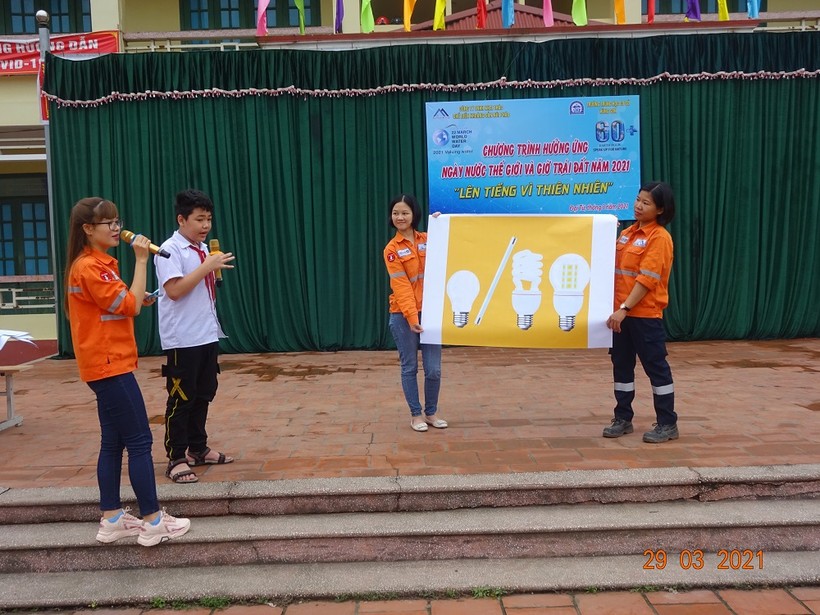 Công ty TNHH Khai thác Chế biến Khoáng sản Núi Pháo đã mang đến chương trình tuyên truyền đầy ý nghĩa và thiết thực cho học sinh trường THCS Hùng Sơn (Đại Từ). 