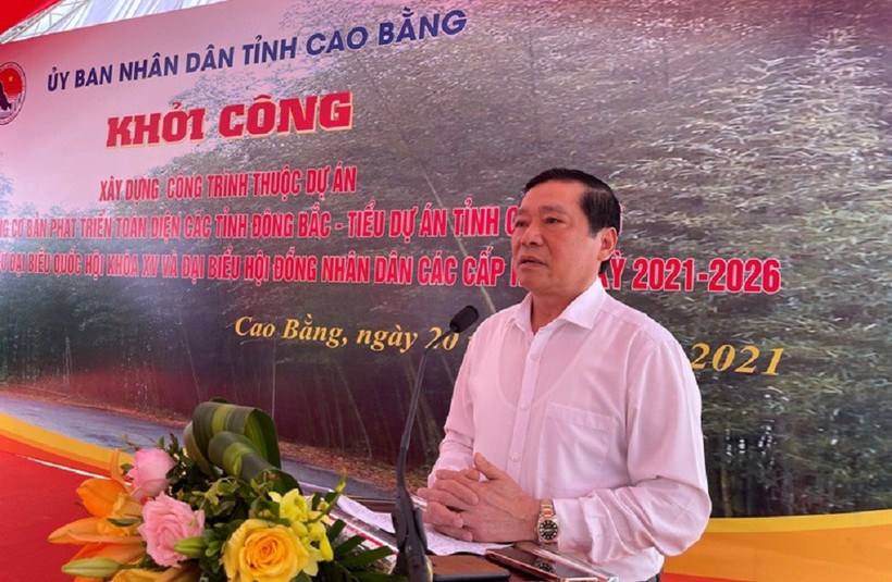 Bí thư tỉnh Ủy Cao Bằng Lại Xuân Môn phát biểu tại buổi lễ.