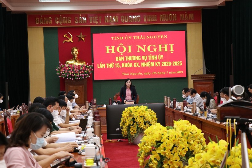 Bà Nguyễn Thanh Hải, Ủy viên Trung ương Đảng, Bí thư Tỉnh ủy, Trưởng Đoàn đại biểu Quốc hội tỉnh Thái Nguyên phát biểu chỉ đạo tại Hội nghị.
