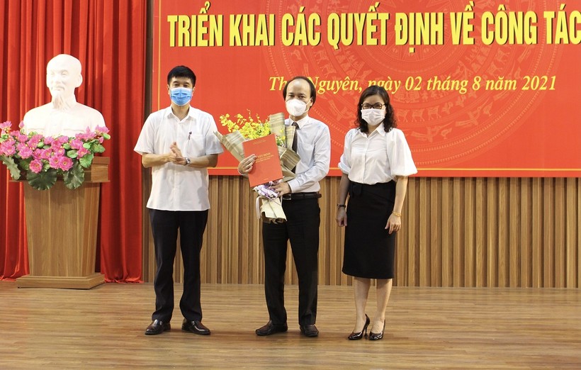 PGS.TS Nguyễn Tiến Dũng, Hiệu trưởng nhà trường được bổ nhiệm làm Giám đốc Bệnh viện Trường Đại học Y – Dược (ĐH Thái Nguyên) nhiệm kỳ 2021-2026.