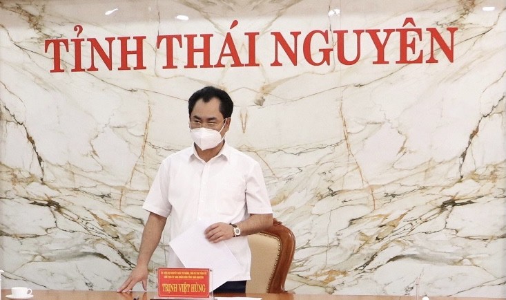 Chủ tịch UBND tỉnh Thái Nguyên Trịnh Việt Hùng phát biểu chỉ đạo tại cuộc họp.