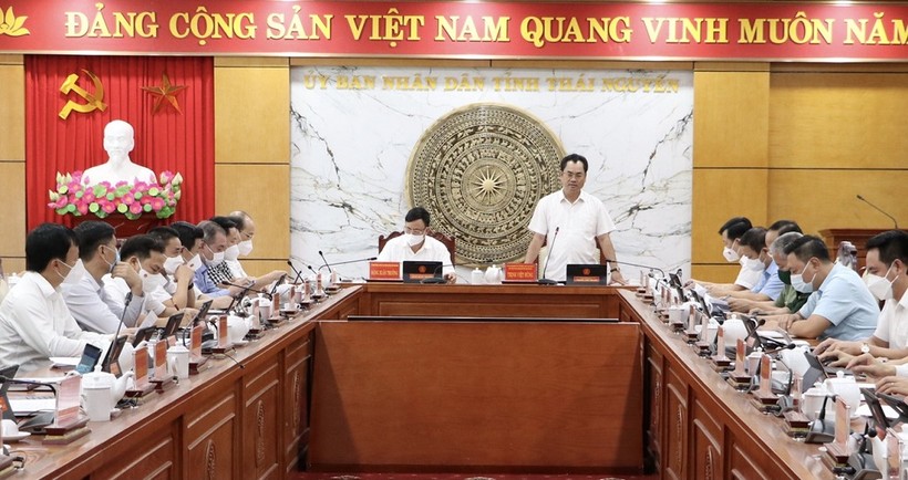 Chủ tịch UBND tỉnh Trịnh Việt Hùng yêu cầu các ngành, địa phương cần nêu cao tinh thần trách nhiệm trong công tác phòng, chống dịch Covid-19.