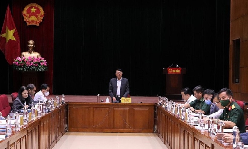 Ông Hoàng Xuân Ánh - Chủ tịch UBND tỉnh Cao Bằng chủ trì Hội nghị