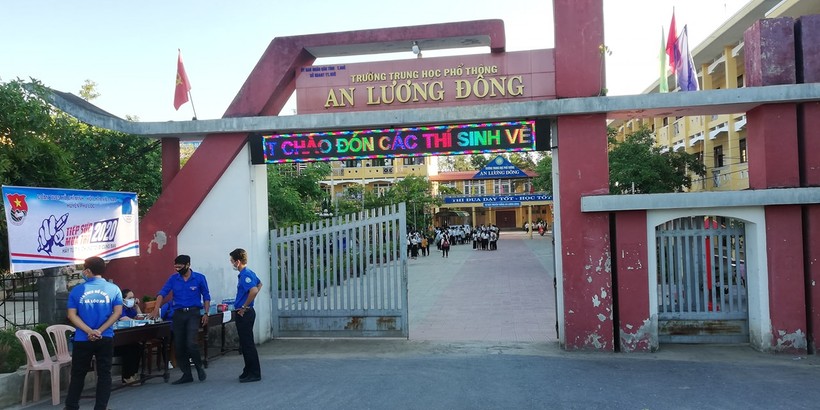 Trường THPT An Lương Đông đã quyết định cho toàn bộ 1.517 học sinh nghỉ học.