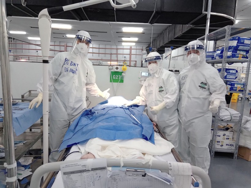 Bệnh viện Trung ương Huế hồi sinh bệnh nhân Covid-19 nguy kịch bằng kỹ thuật ECMO.
