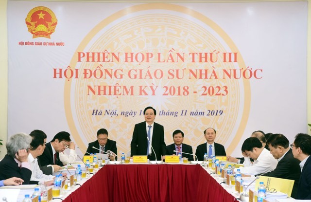 Bộ trưởng Phùng Xuân Nhạ chủ trì kỳ họp ngày 11/11