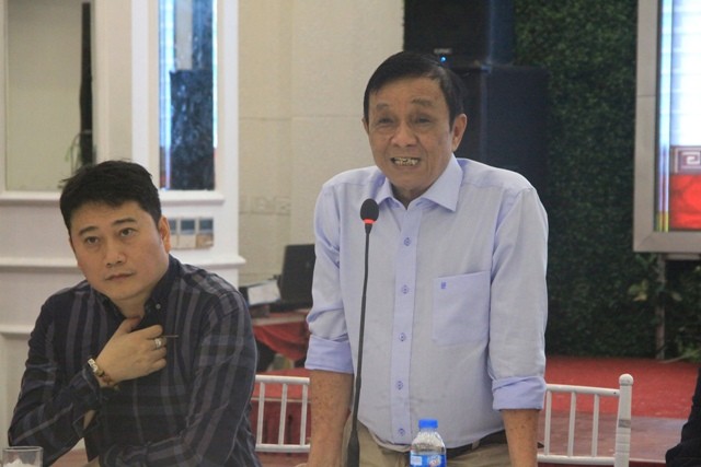 Nhà nghiên cứu, nhà báo Nguyễn Thế Khoa phát biểu tại buổi họp báo. Ảnh: Hà Thái.
