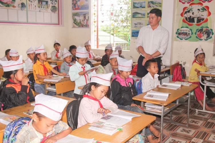 Bồi dưỡng giáo viên ở Nghệ An: Còn nhiều khó khăn ở huyện miền núi