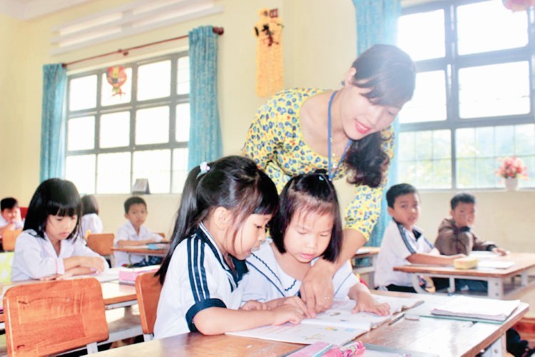 Công đoàn Giáo dục tỉnh Lâm Đồng: Hơn 20 năm xây dựng phong trào “Trường giúp trường”
