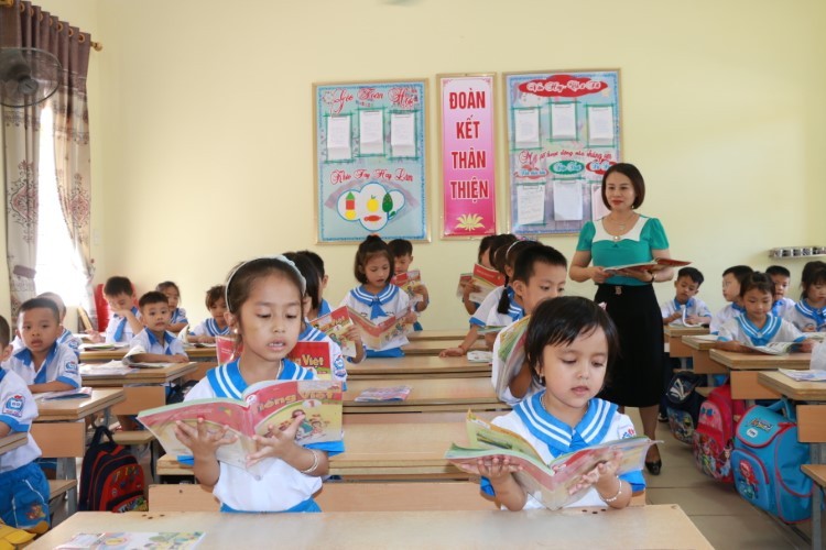 Trong giờ học Tiếng Việt tại Trường Tiểu học Nghi Xuân (huyện Nghi Lộc, Nghệ An). Ảnh minh họa: Hồ Lài