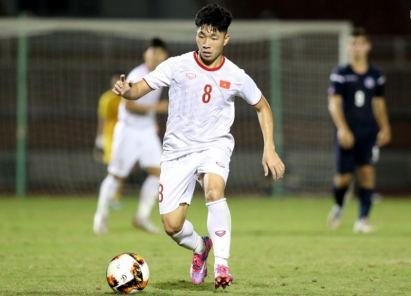 Huỳnh Công Đến  trong trận đấu với U18 Thái Lan tại giải U18 vô địch Đông Nam Á 2019.