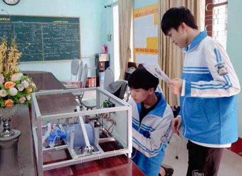 Sản phẩm “Máy trợ thở thông minh” đã đoạt giải Nhất Cuộc thi Khoa học kỹ thuật cấp tỉnh Ninh Bình dành cho HS trung học năm học 2020-2021. Ảnh: NTCC