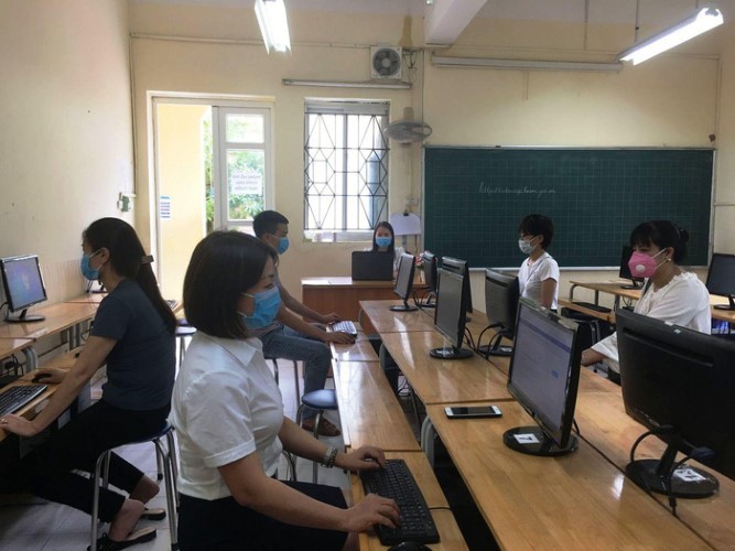 Trường Tiểu học Ngọc Hà (quận Ba Đình) ứng dụng CNTT để tuyển sinh trực tuyến.