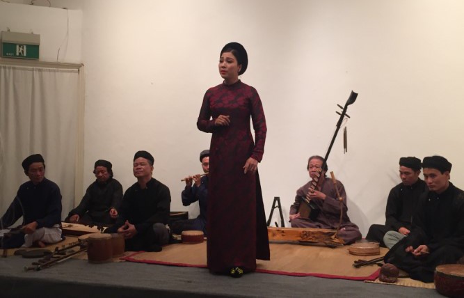 Tại Viện Goethe ở Hà Nội, 6/10/2017, “Đêm thơ Heine với âm nhạc cổ truyền Việt Nam”.