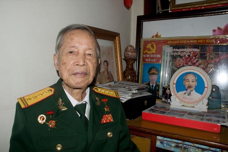 Đại tá, Anh hùng LLVT La Văn Cầu. Ảnh: Trần Vương
