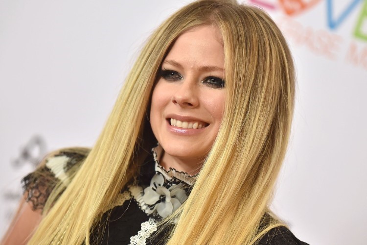 Avril Lavigne, nữ ca sĩ đa tài.