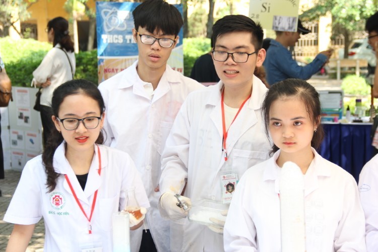 Sinh viên Trường ĐH Khoa học Tự nhiên, ĐH Quốc gia Hà Nội (Ảnh chụp trước khi dịch Covid-19 bùng phát). Ảnh minh họa: TG