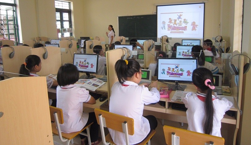 Ứng dụng công nghệ thông tin trong dạy học ở Điện Biên. Ảnh minh họa