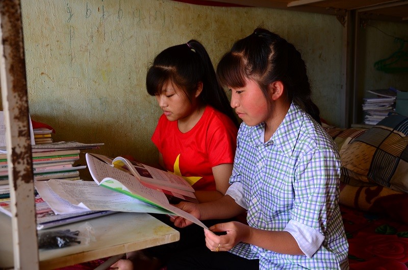 Học sinh tại nhiều trường học vùng khó tỉnh Điện Biên được yêu cầu ở nội trú tại trường (cả ngày nghỉ) để bảo đảm an toàn tuyệt đối. Ảnh: Hà Linh