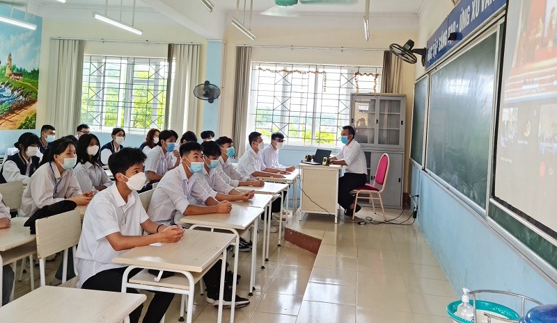 Điện Biên có gần 400 học sinh đang học ở tỉnh ngoài.