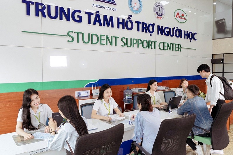 Tư vấn cho tân sinh viên về các vấn đề liên quan đến quá trình học tập tại Trường Đại học Văn Hiến năm 2020.