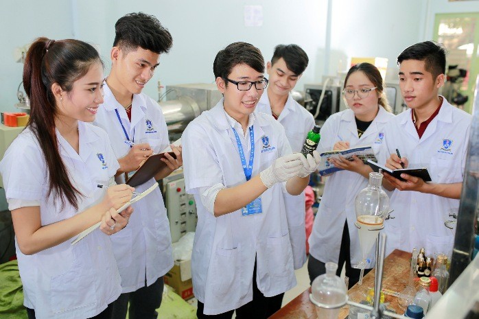 Các hoạt động thực hành, NCKH trong quá trình học của sinh viên được Trường ĐH Nguyễn Tất Thành đặc biệt khuyến khích.