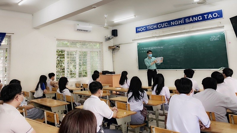 Một lớp học trực tiếp của thầy và trò Trường THPT Võ Văn Kiệt (TPHCM).