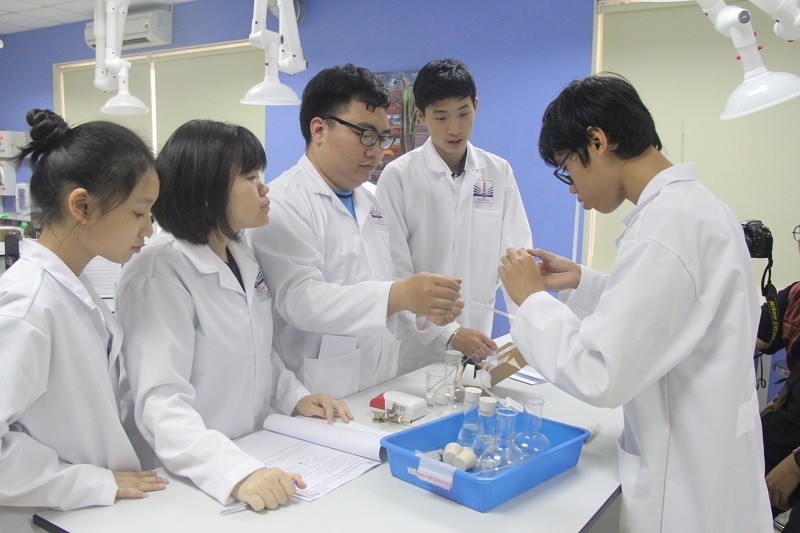 Học sinh Trường THPT Nguyễn Siêu (Hà Nội) trong ngày hội STEM – thời điểm chưa có Covid-19. Ảnh: TG