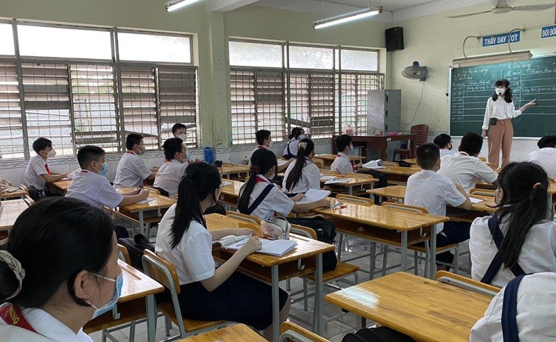 Học sinh Trường THCS Chánh Hưng (Quận 8, TPHCM) học trực tiếp.