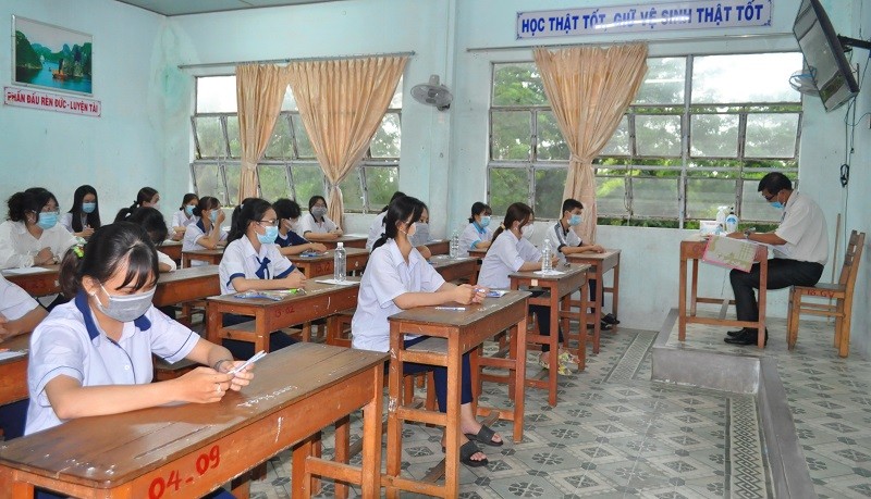 Ngành Giáo dục tỉnh Cà Mau kiên trì vận động học sinh sớm trở lại lớp. 