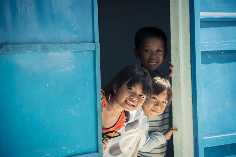 Cần bảo đảm những môi trường nuôi dưỡng phải an toàn với trẻ. Ảnh: UNICEF Việt Nam