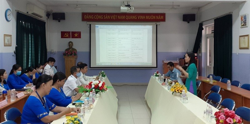Một buổi họp Hội đồng trường của Trường THCS Lý Thánh Tông (Quận 8, TPHCM). Ảnh: NTCC
