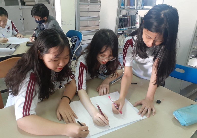 Học sinh Trường THPT Trần Đại Nghĩa, Cần Thơ tích cực học tập trước Kỳ thi tốt nghiệp THPT năm 2022.