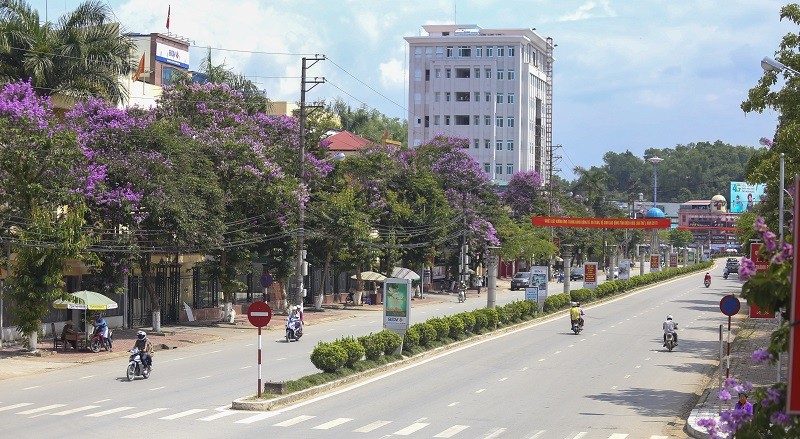 Sau 30 năm đầu tư xây dựng, thành phố Điện Biên Phủ đã có sự phát triển vượt bậc về diện mạo đô thị miền núi. 