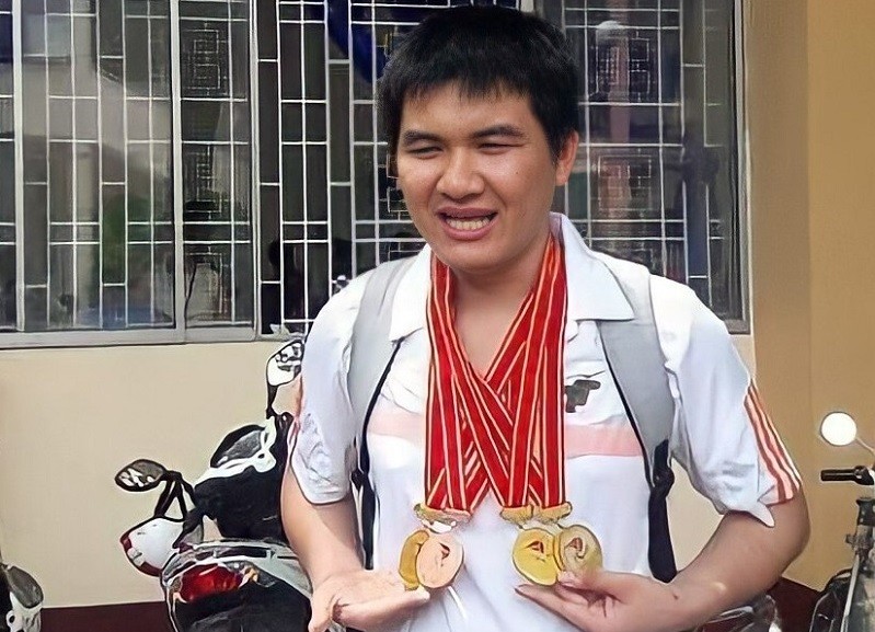 Ngay từ nhỏ, Minh Hải đã nhận được nhiều giải thưởng ở bộ môn cờ vua. Ảnh: NVCC