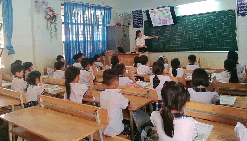 Trong quá trình giảng dạy, cô Nga luôn có nhiều phương pháp tạo hứng thú cho học sinh.