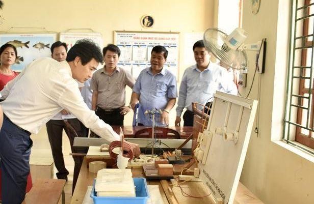 Đoàn kiểm tra của Bộ GD&ĐT kiểm tra cơ sở vật chất triển khai Chương trình giáo dục phổ thông mới tại tỉnh Thái Bình. Ảnh: ITN