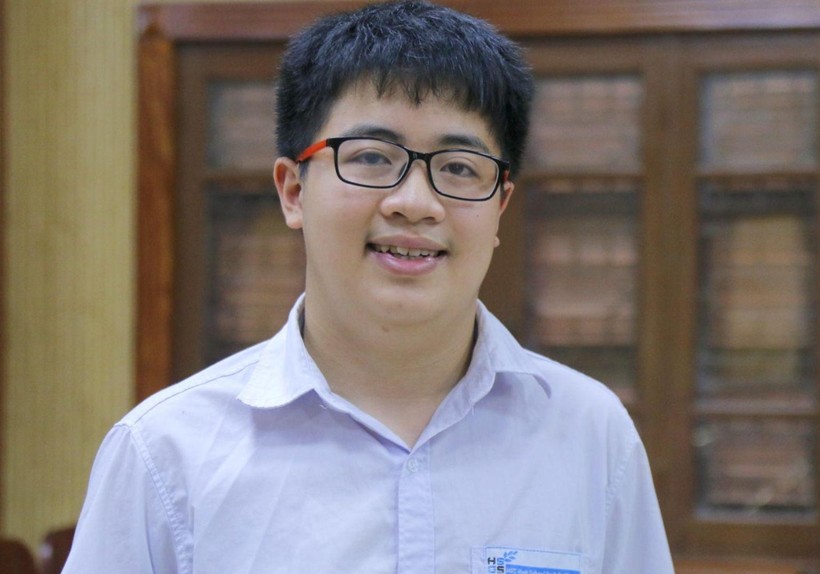 Ngô Quý Đăng là học sinh lớp 10 đầu tiên của Việt Nam đoạt Huy chương Vàng Olympic Toán quốc tế. Ảnh: TG