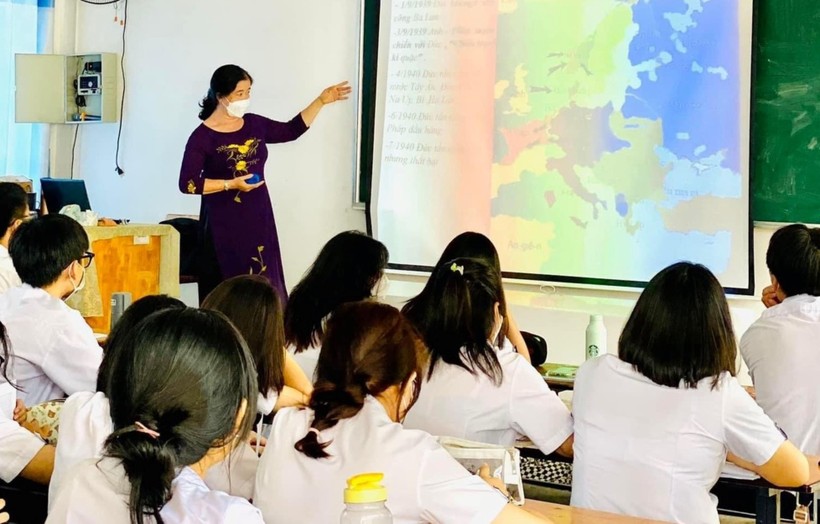 Tiết học Lịch sử của học sinh Trường THPT Phước Long.