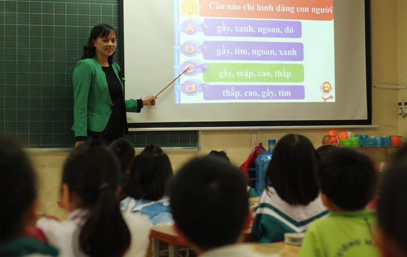 Giờ học ứng dụng CNTT tại Trưởng Tiểu học Kim Chung (Đông Anh, Hà Nội).